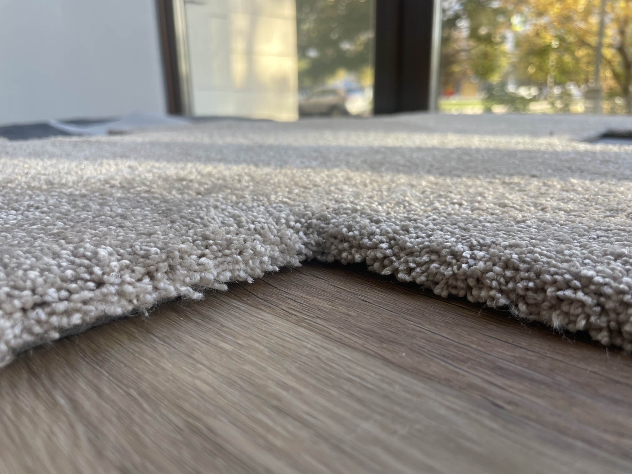 Ковровая плитка Bonkeel Priscus цвет 30 750×280×15,5 фото в интерьере